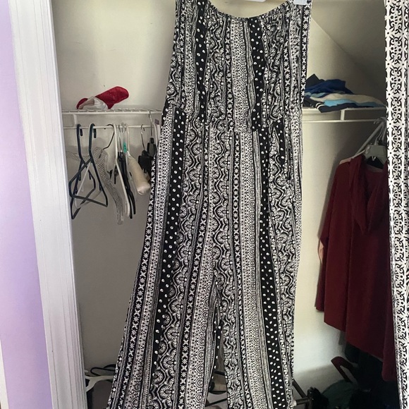 Romper - Picture 1 of 3